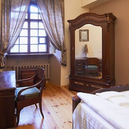 Cozy Apartment In Gothic Style House In The Heart Of The Old Town Vilnius Esterno foto