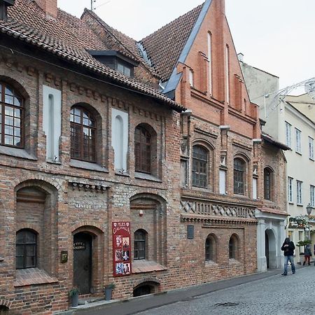 Cozy Apartment In Gothic Style House In The Heart Of The Old Town Vilnius Esterno foto