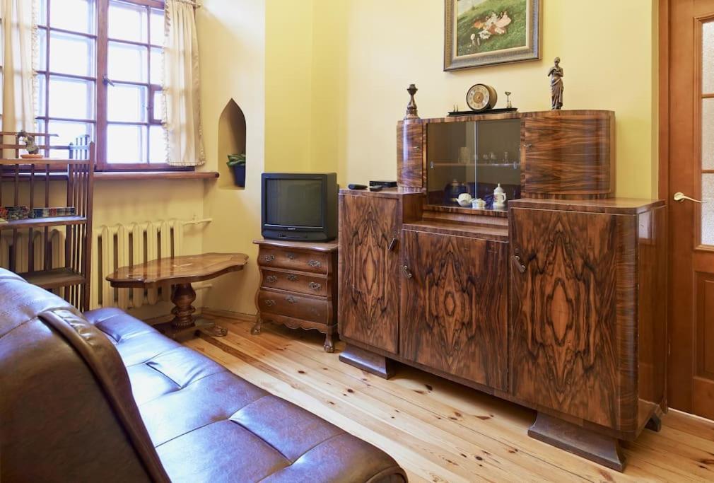 Cozy Apartment In Gothic Style House In The Heart Of The Old Town Vilnius Esterno foto
